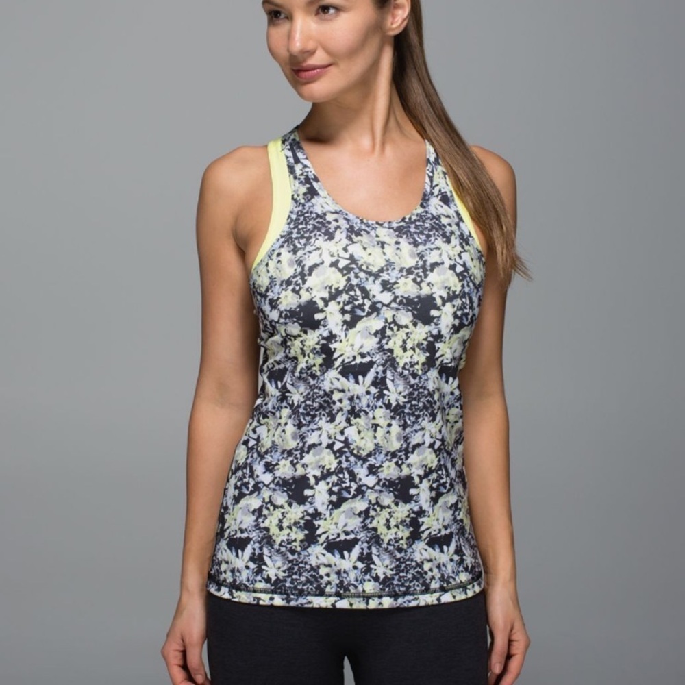 Lululemon Inspiration Tank II
Crosscourt Petal Black Clarity Yellow